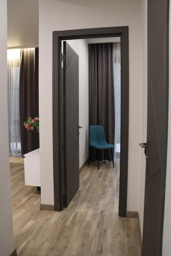 Orion Aparthotel エレバン エクステリア 写真